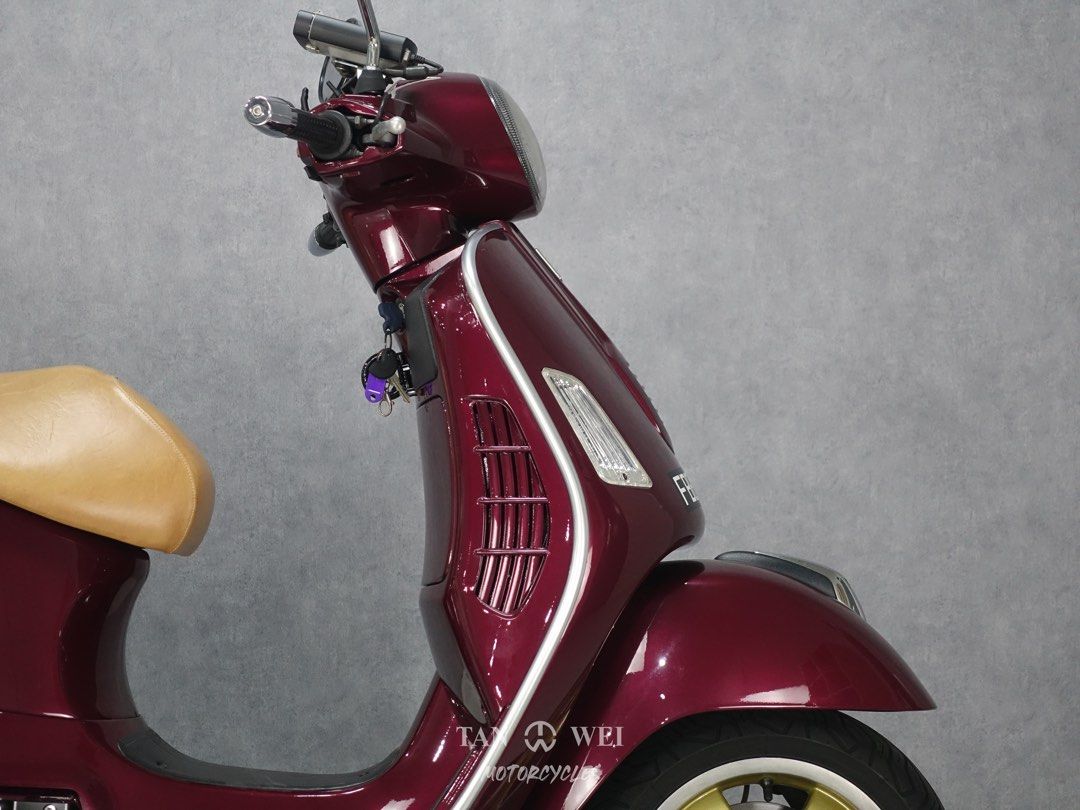 Piaggio Vespa GTS300 Super | Used Motorcycle Dealership in