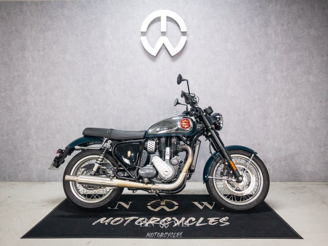 BSA Goldstar 650