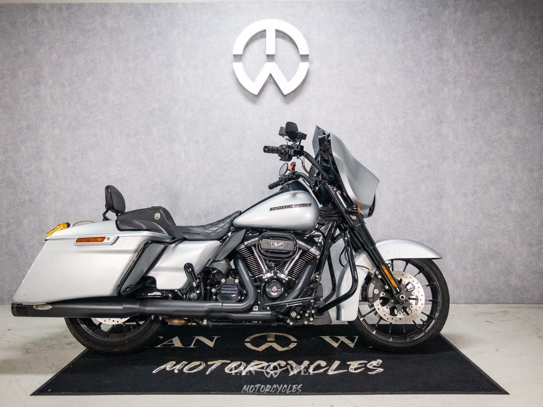 Harley Davidson Street Glide 114