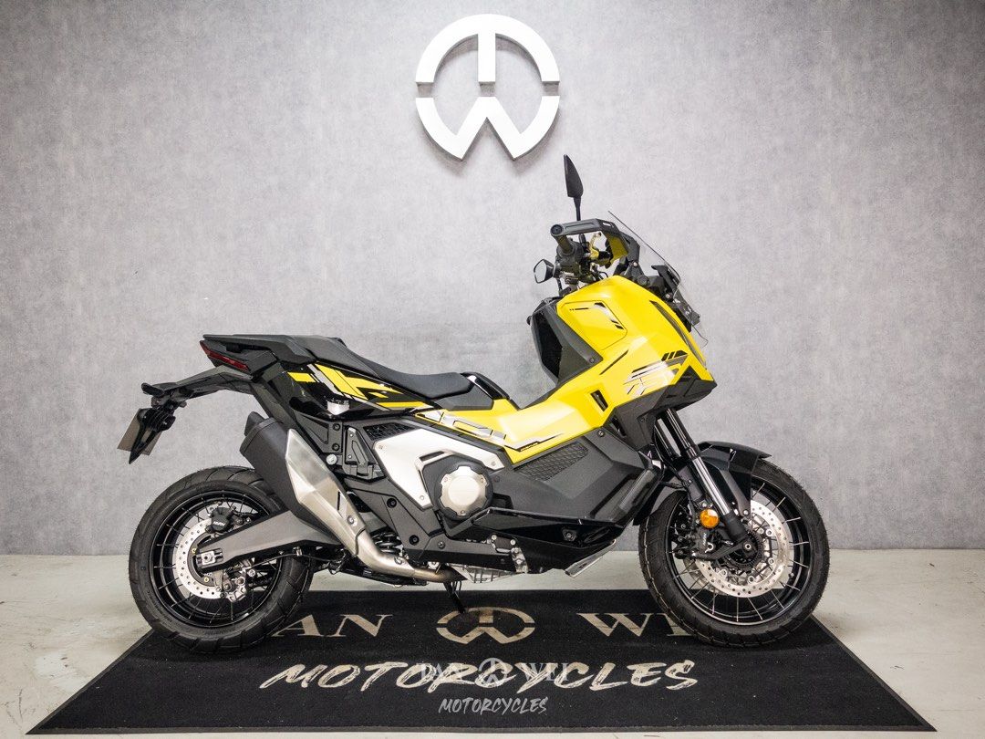 Honda ADV750 (XADV)
