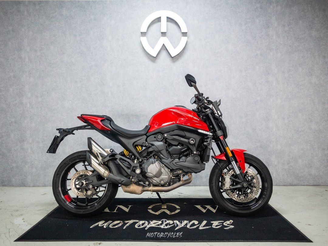 Ducati Monster 950