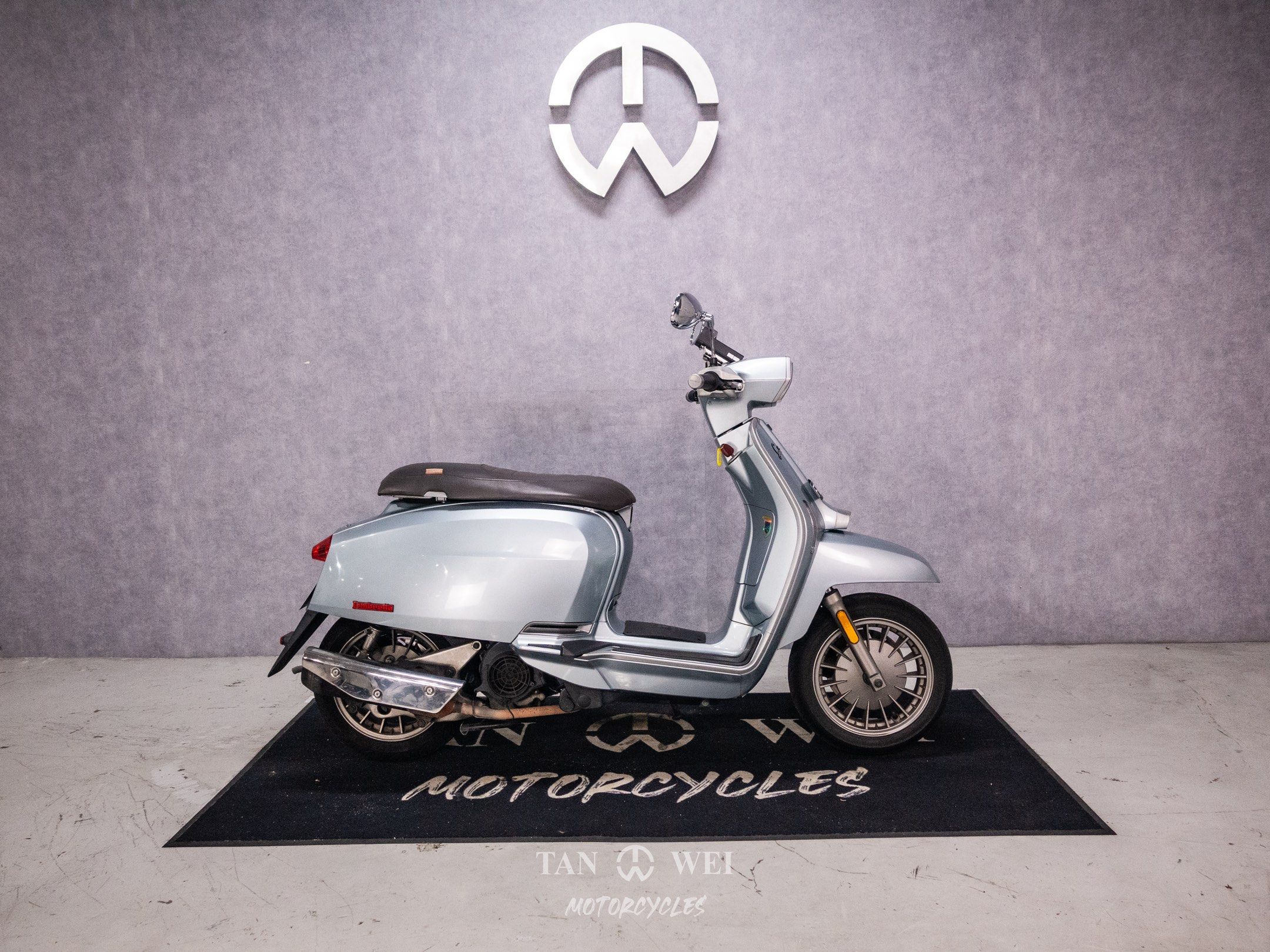 Lambretta V200 Special