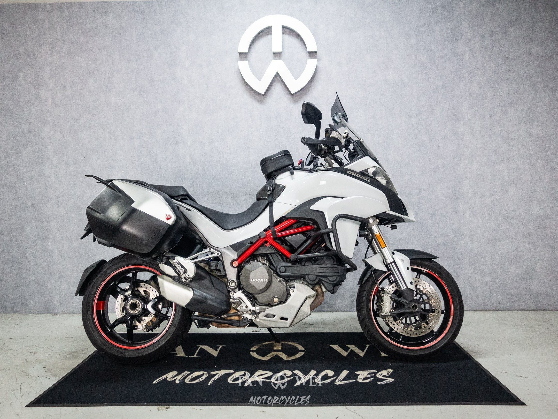 Ducati Multistrada 1200 Touring
