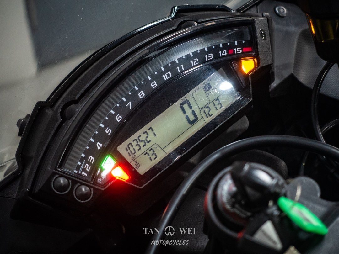 Kawasaki ZX10R | Used Motorcycle Dealership in Singapore | Tan Wei