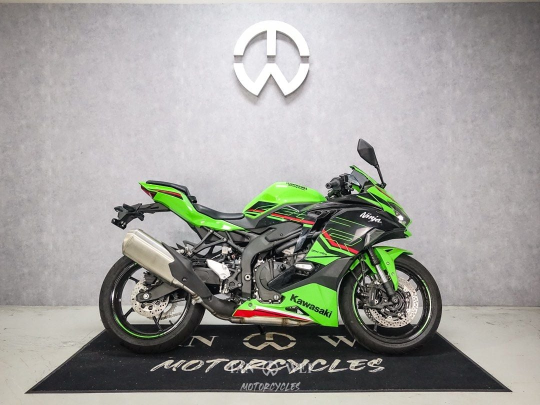 Brand New Kawasaki ZX4R SE